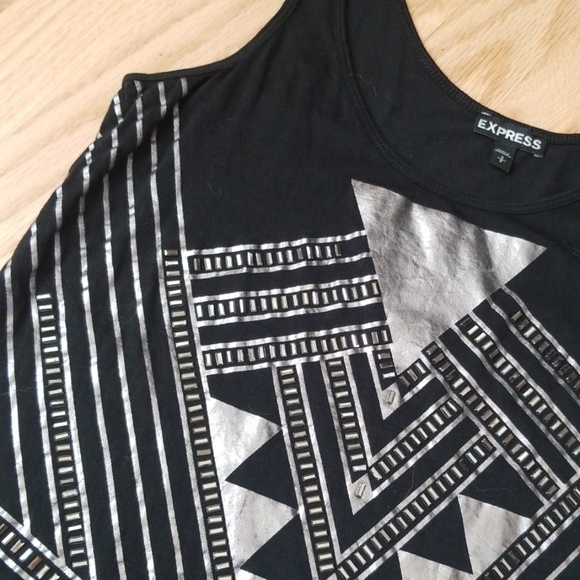 Top - Picture 2 of 3